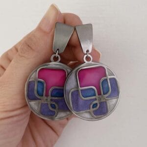 Boucles d'oreilles faits main bleu et rose Synesthésie