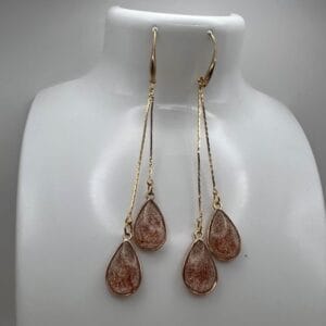 Boucles d'oreilles dorées longues Veloria 1